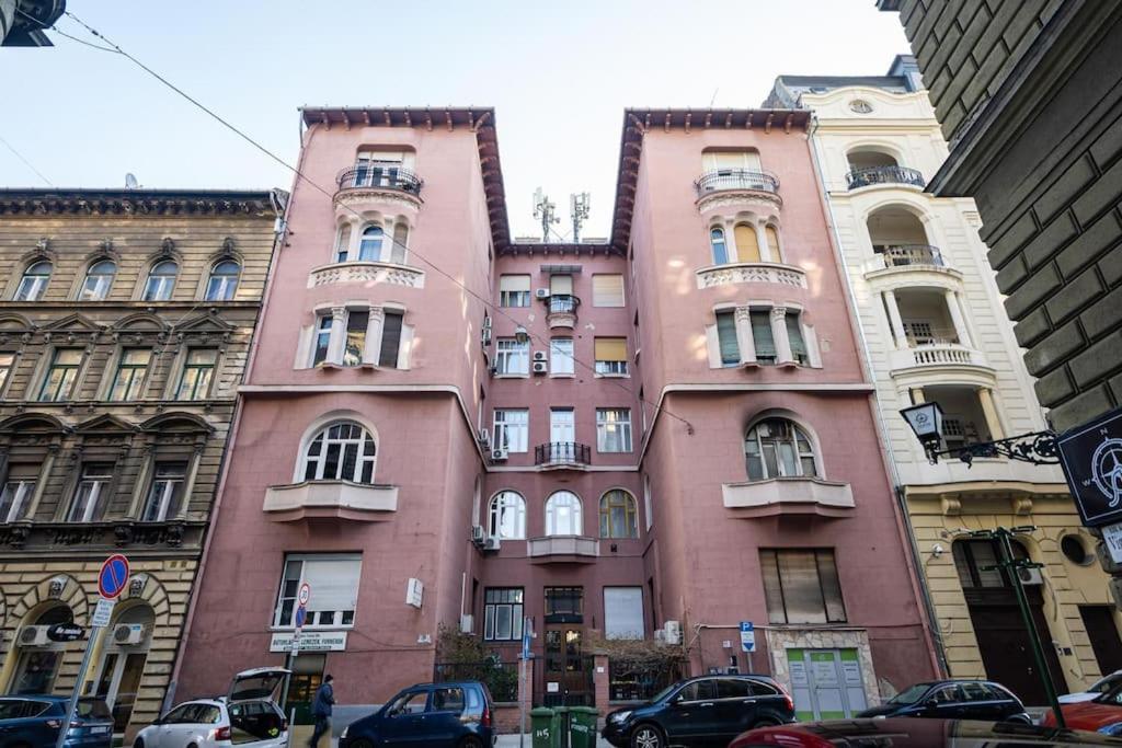 Apartment Hg *
